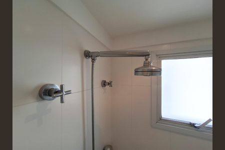 Apartamento para alugar com 170m², 3 quartos e 4 vagas Apartamento para alugar com 170m², 3 quartos e 4 vagasBanheiro da Suíte 2