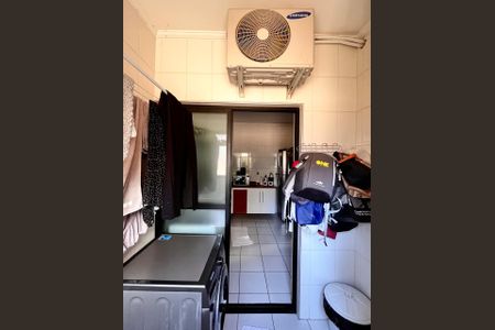 Apartamento à venda com 60m², 2 quartos e 1 vaga Apartamento à venda com 60m², 2 quartos e 1 vagaÁrea de Serviço