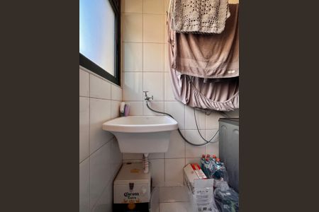 Apartamento à venda com 60m², 2 quartos e 1 vaga Apartamento à venda com 60m², 2 quartos e 1 vagaÁrea de Serviço