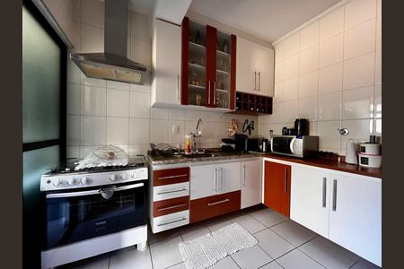 Apartamento à venda com 60m², 2 quartos e 1 vaga Apartamento à venda com 60m², 2 quartos e 1 vagaCozinha