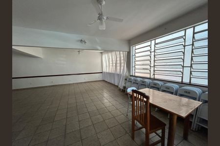 Casa à venda com 200m², 3 quartos e 1 vagaÁrea comum - Salão de festas