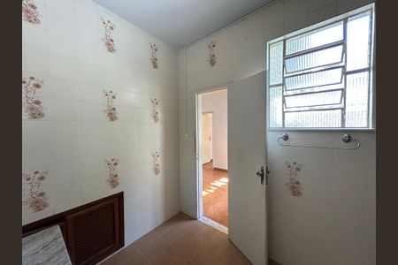 Casa à venda com 200m², 3 quartos e 1 vagaBanheiro
