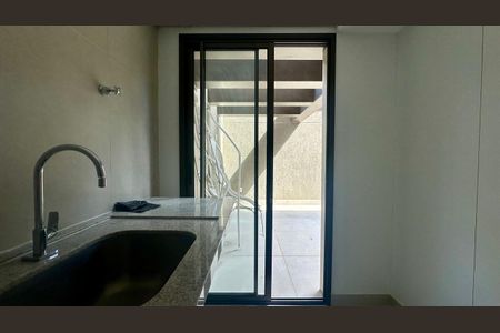 Apartamento à venda com 139m², 4 quartos e 3 vagas Apartamento à venda com 139m², 4 quartos e 3 vagasÁrea de serviço