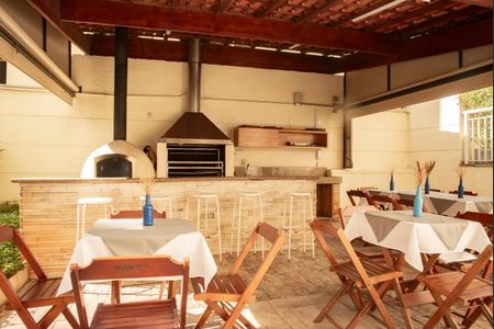 Apartamento à venda com 84m², 3 quartos e 2 vagas Apartamento à venda com 84m², 3 quartos e 2 vagasÁrea comum - Churrasqueira