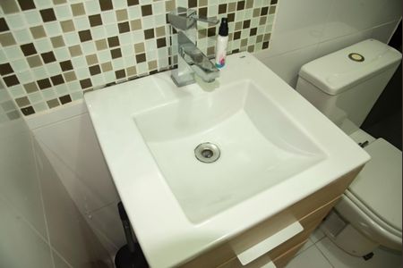 Apartamento à venda com 84m², 3 quartos e 2 vagasBanheiro Social