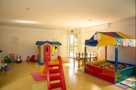 Apartamento à venda com 84m², 3 quartos e 2 vagas Apartamento à venda com 84m², 3 quartos e 2 vagasÁrea comum - Brinquedoteca
