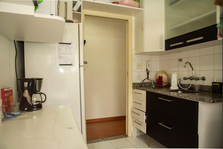 Apartamento à venda com 84m², 3 quartos e 2 vagasCozinha