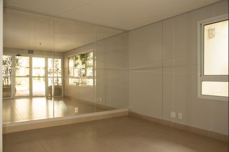 Apartamento à venda com 84m², 3 quartos e 2 vagas Apartamento à venda com 84m², 3 quartos e 2 vagasHall social