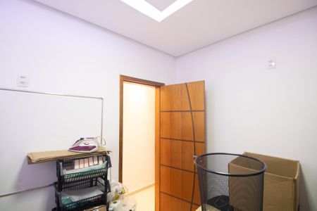 Casa à venda com 175m², 3 quartos e 2 vagasQuarto 3