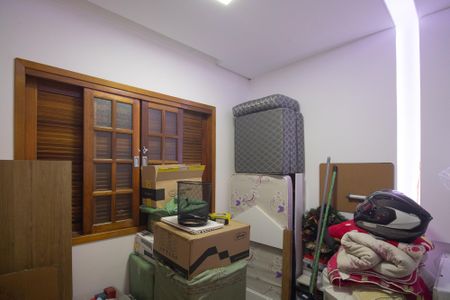 Casa à venda com 175m², 3 quartos e 2 vagasQuarto 3