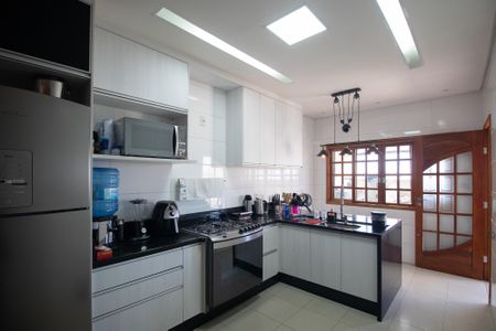 Casa à venda com 175m², 3 quartos e 2 vagasCozinha