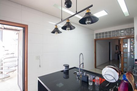 Casa à venda com 175m², 3 quartos e 2 vagasCozinha