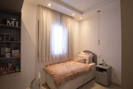 Casa à venda com 175m², 3 quartos e 2 vagasSuíte 2