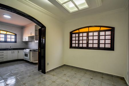 Casa à venda com 270m², 3 quartos e 4 vagas Casa à venda com 270m², 3 quartos e 4 vagasCopa