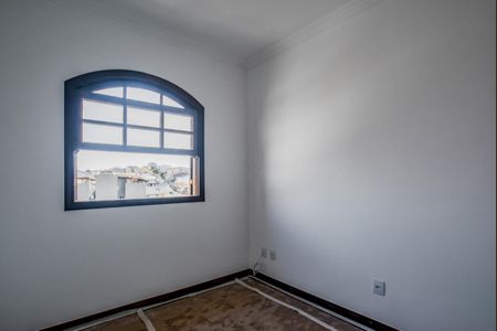 Casa à venda com 270m², 3 quartos e 4 vagas Casa à venda com 270m², 3 quartos e 4 vagasQuarto 2