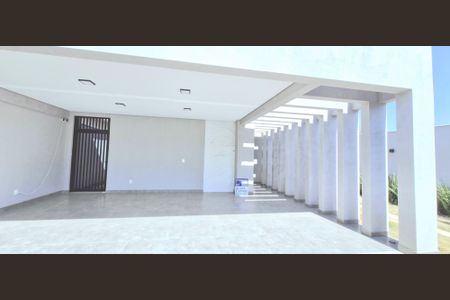 Casa à venda com 165m², 3 quartos e 4 vagasGaragem