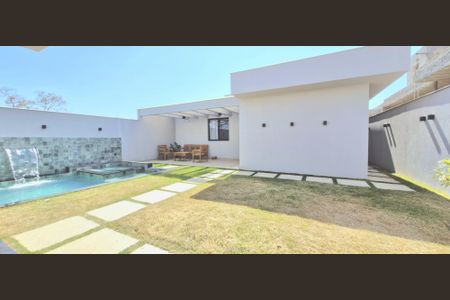 Casa à venda com 165m², 3 quartos e 4 vagasQuintal