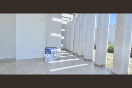 Casa à venda com 165m², 3 quartos e 4 vagasFachada