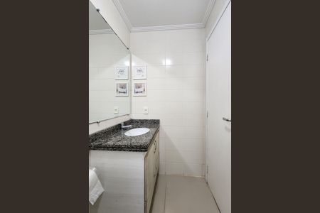 Apartamento à venda com 52m², 2 quartos e 1 vaga Apartamento à venda com 52m², 2 quartos e 1 vagaBanheiro