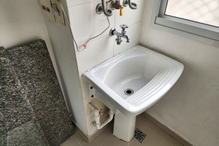 Apartamento à venda com 52m², 2 quartos e 1 vaga Apartamento à venda com 52m², 2 quartos e 1 vagaÁrea de Serviço