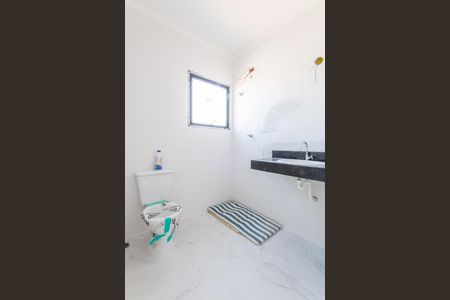 Casa à venda com 67m², 2 quartos e 2 vagas Casa à venda com 67m², 2 quartos e 2 vagasBanheiro da Suíte 1