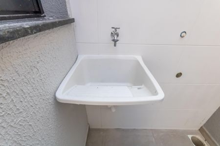 Casa à venda com 67m², 2 quartos e 2 vagas Casa à venda com 67m², 2 quartos e 2 vagasÁrea de Serviço