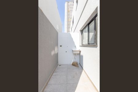 Casa à venda com 68m², 2 quartos e 2 vagas Casa à venda com 68m², 2 quartos e 2 vagasÁrea de Serviço