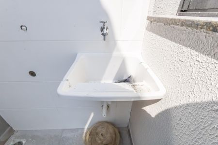 Casa à venda com 68m², 2 quartos e 2 vagas Casa à venda com 68m², 2 quartos e 2 vagasÁrea de Serviço