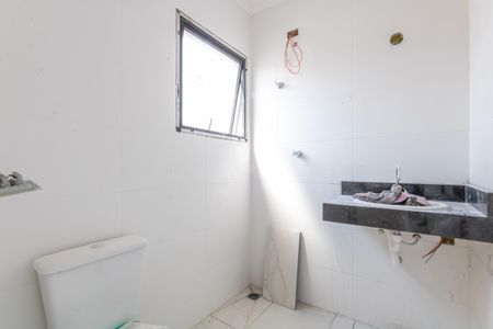 Casa à venda com 68m², 2 quartos e 2 vagas Casa à venda com 68m², 2 quartos e 2 vagasBanheiro da Suíte 2