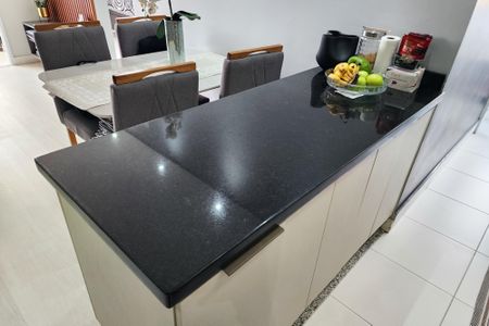 Apartamento à venda com 54m², 2 quartos e 1 vaga Apartamento à venda com 54m², 2 quartos e 1 vagaCozinha