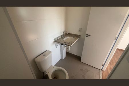 Apartamento à venda com 74m², 3 quartos e 1 vagaBanheiro da Suíte 