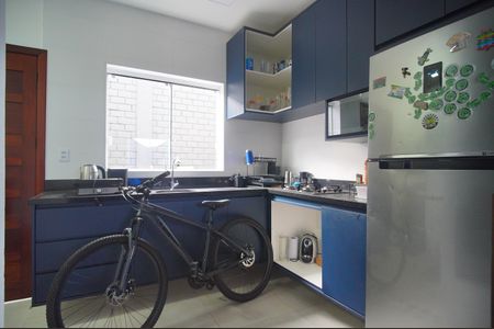 Casa de condomínio à venda com 60m², 2 quartos e 2 vagasCozinha