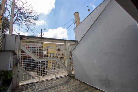 Casa à venda com 250m², 3 quartos e 4 vagas Casa à venda com 250m², 3 quartos e 4 vagasÁrea externa