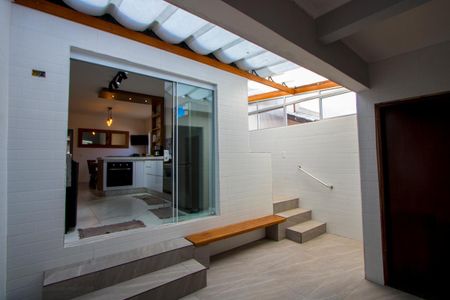 Casa à venda com 250m², 3 quartos e 4 vagas Casa à venda com 250m², 3 quartos e 4 vagasEspaço gourmet