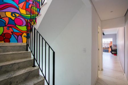 Casa à venda com 250m², 3 quartos e 4 vagas Casa à venda com 250m², 3 quartos e 4 vagasCorredor inferior