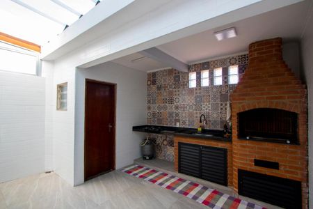 Casa à venda com 250m², 3 quartos e 4 vagas Casa à venda com 250m², 3 quartos e 4 vagasEspaço gourmet