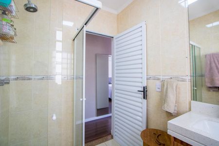 Casa à venda com 250m², 3 quartos e 4 vagas Casa à venda com 250m², 3 quartos e 4 vagasBanheiro Suíte