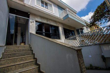 Casa à venda com 250m², 3 quartos e 4 vagas Casa à venda com 250m², 3 quartos e 4 vagasÁrea externa