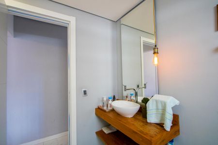 Casa à venda com 250m², 3 quartos e 4 vagas Casa à venda com 250m², 3 quartos e 4 vagasLavabo