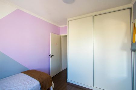 Casa à venda com 250m², 3 quartos e 4 vagas Casa à venda com 250m², 3 quartos e 4 vagasQuarto 2