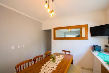 Casa à venda com 250m², 3 quartos e 4 vagas Casa à venda com 250m², 3 quartos e 4 vagasCopa