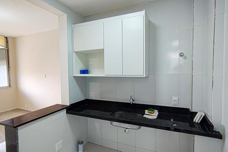 Apartamento à venda com 60m², 3 quartos e sem vaga Apartamento à venda com 60m², 3 quartos e sem vagaCozinha e Área de Serviço