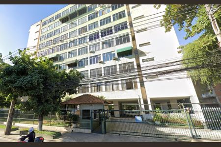 Apartamento à venda com 60m², 3 quartos e sem vaga Apartamento à venda com 60m², 3 quartos e sem vagaFachada