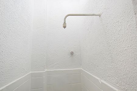 Apartamento à venda com 60m², 3 quartos e sem vaga Apartamento à venda com 60m², 3 quartos e sem vagaBanheiro de Serviço