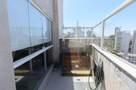 Apartamento à venda com 139m², 2 quartos e 3 vagas Apartamento à venda com 139m², 2 quartos e 3 vagasCobertura - Sauna