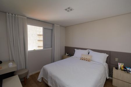 Apartamento à venda com 139m², 2 quartos e 3 vagas Apartamento à venda com 139m², 2 quartos e 3 vagasSuíte