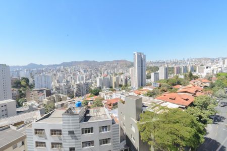 Apartamento à venda com 139m², 2 quartos e 3 vagas Apartamento à venda com 139m², 2 quartos e 3 vagasCobertura - Vista