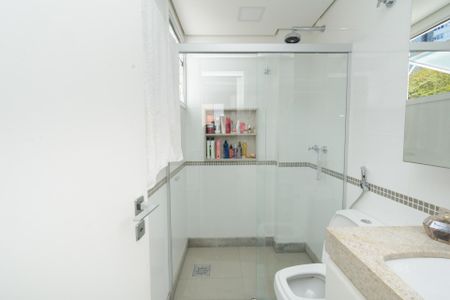 Apartamento à venda com 139m², 2 quartos e 3 vagas Apartamento à venda com 139m², 2 quartos e 3 vagasBanheiro Social