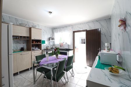 Casa para alugar com 160m², 3 quartos e 2 vagas Casa para alugar com 160m², 3 quartos e 2 vagasCozinha