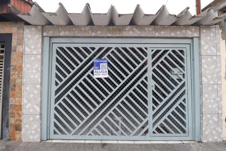 Casa para alugar com 160m², 3 quartos e 2 vagas Casa para alugar com 160m², 3 quartos e 2 vagasFachada